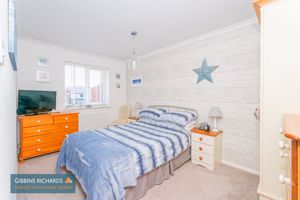 Bedroom- click for photo gallery